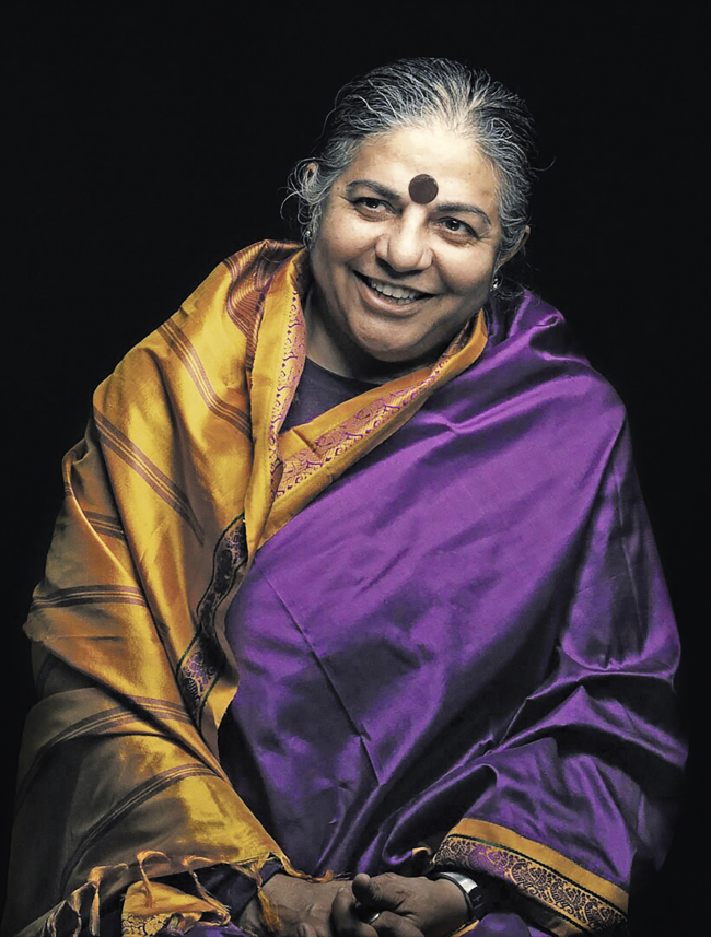 Vandana Shiva, pionnière de l'éco-féminisme & de la bio Vandana Shiva, pionnière de l'éco-féminisme & de la bio