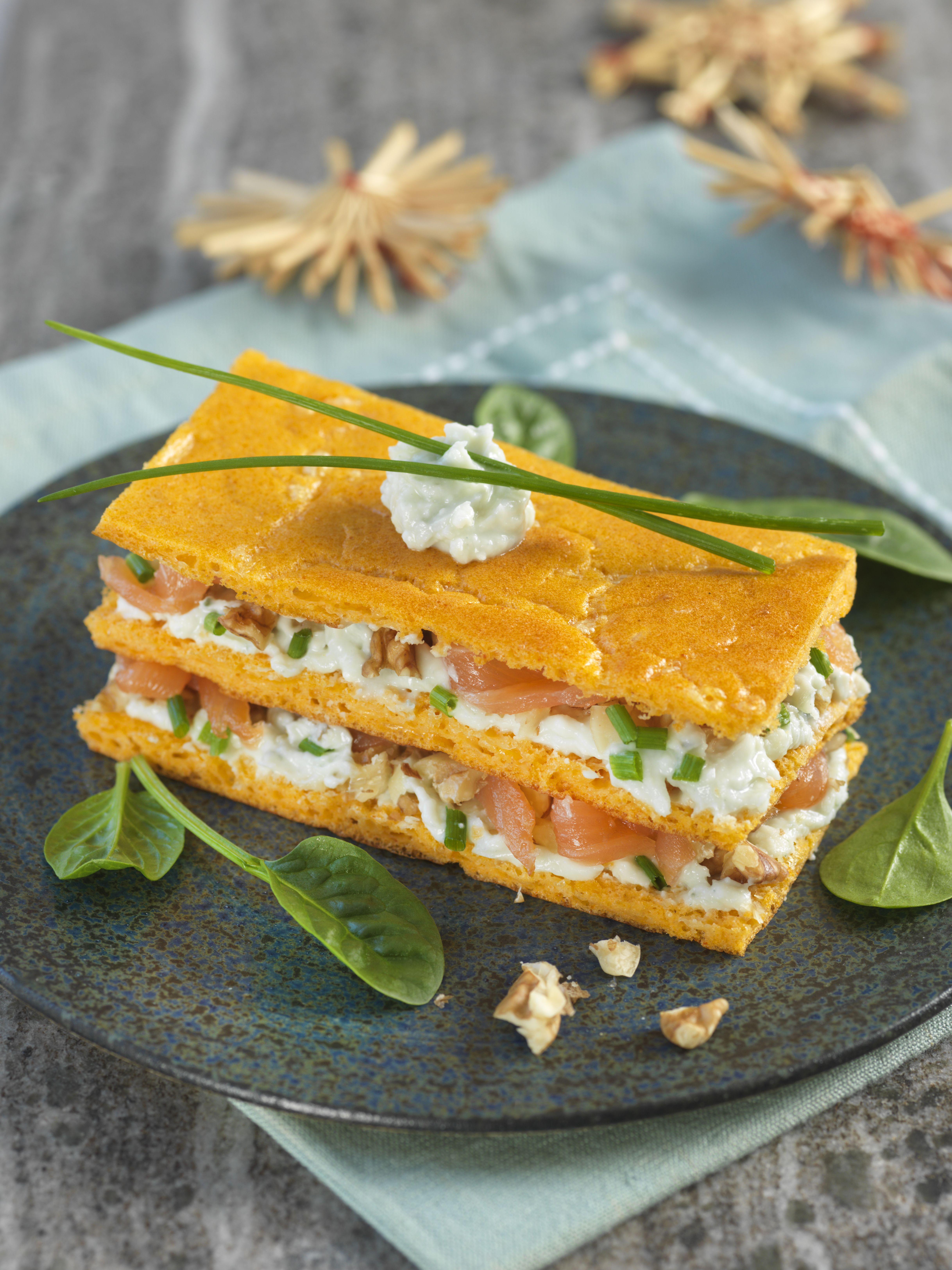 Mille-feuille roquefort et saumon fumé - Recette à Prix Engagés Décembre 2024 Mille-feuille roquefort et saumon fumé - Recette à Prix Engagés Décembre 2024