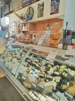 120-biocoop-lunel-magasin-bio-fromage-coupe-service-local.webp